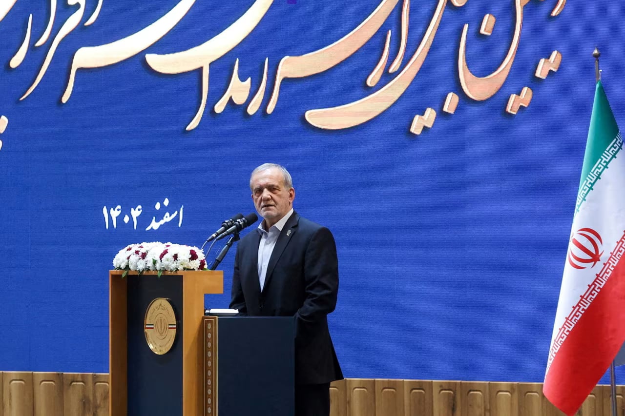 الرئيس الإيراني يشكر باكستان على جهودها لوقف الحرب ووساطتها بين طهران وواشنطن