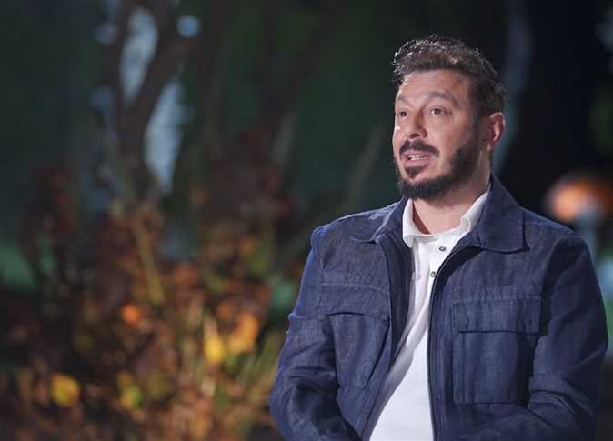 مصطفى شعبان يعبر عن سعادته بنجاح مسلسل المعلم ويقارنه بالزوجة الرابعة