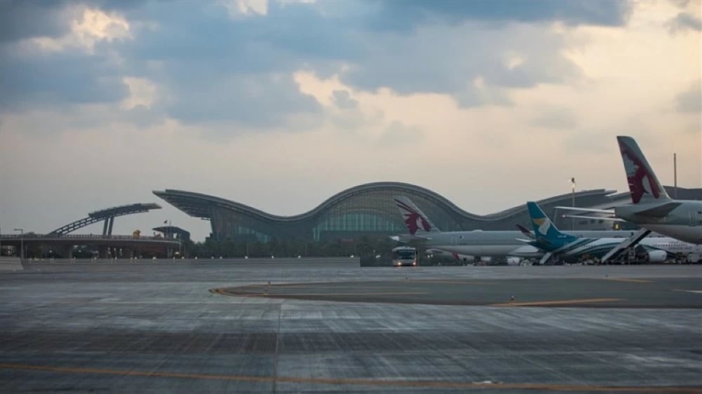 مطار حمد الدولي يعلن استمرار إغلاق المجال الجوي القطري مؤقتًا لدواعٍ أمنية