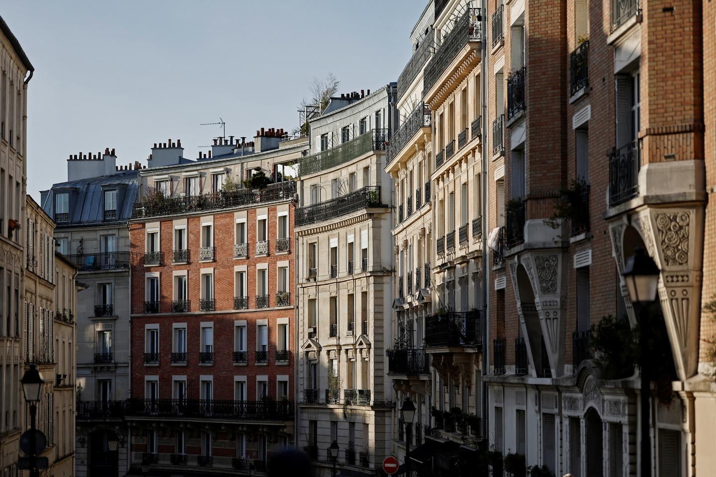 المجلس الدستوري الفرنسي يؤيد حظر تأجير العقارات السياحية في بعض الشقق المشتركة