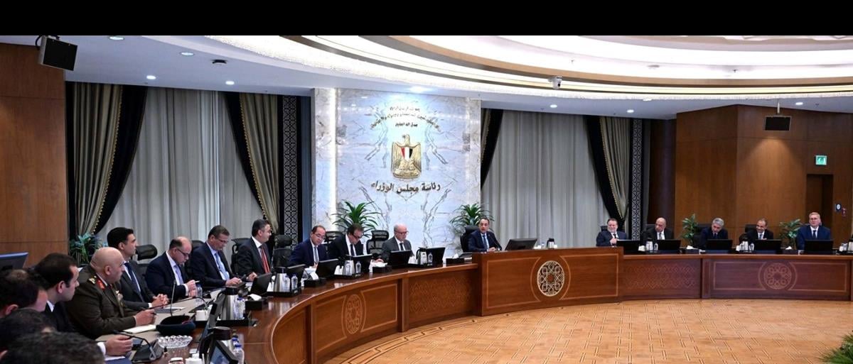 رئيس الوزراء يترأس اجتماع لجنة إدارة الأزمات لمناقشة تداعيات التصعيد الإقليمي على مصر