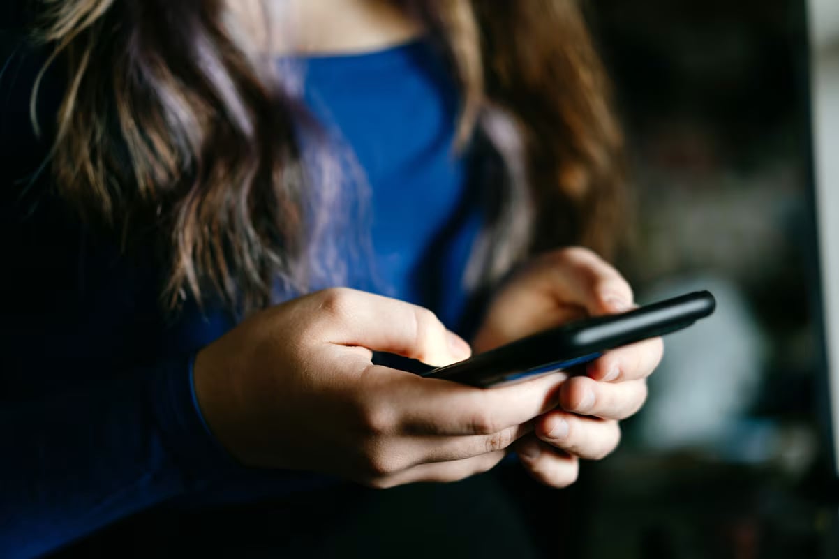 مؤثرة تيك توك مصرية تلقى حتفها بسقوط مأساوي من فندق مهجور أثناء التصوير