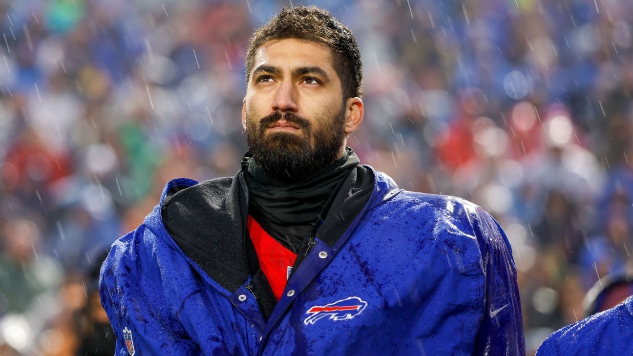 كليفلاند براونز يتراجع عن توقيع عقد مع إيه جيه إيبينيسا بعد الفحص الطبي