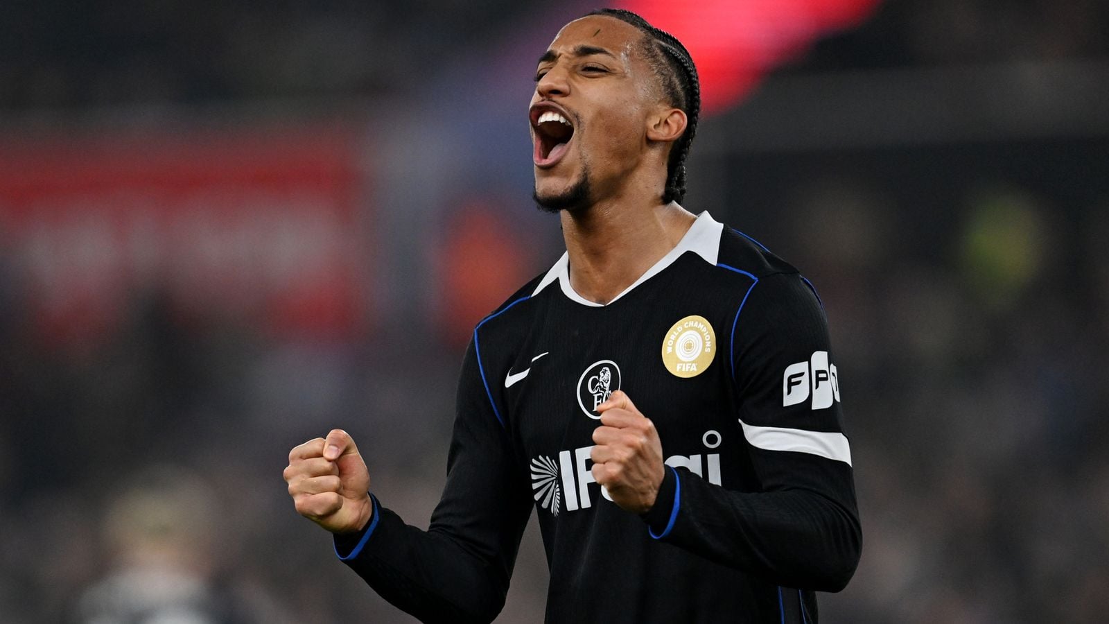 ملخص مباراة أستون فيلا وتشيلسي في الدوري الإنجليزي الممتاز: تحليل الأداء والنتائج