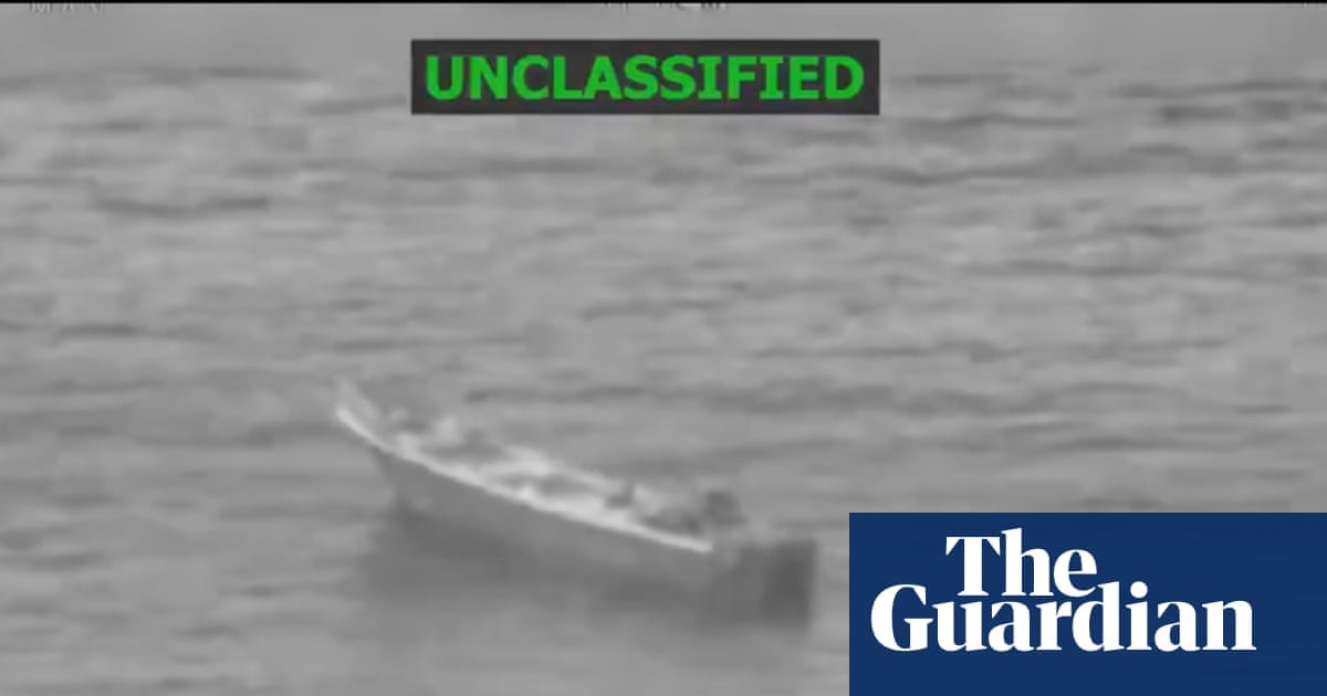 الجيش الأمريكي يشن هجمات مميتة على قوارب في المحيط الهادئ والكاريبي وسط جدل قانوني وحقوقي