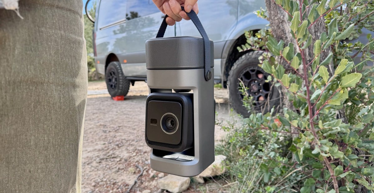 جهاز عرض Soundcore Nebula P1 من Anker: تجربة صوتية غامرة مع مكبرات صوت قابلة للفصل