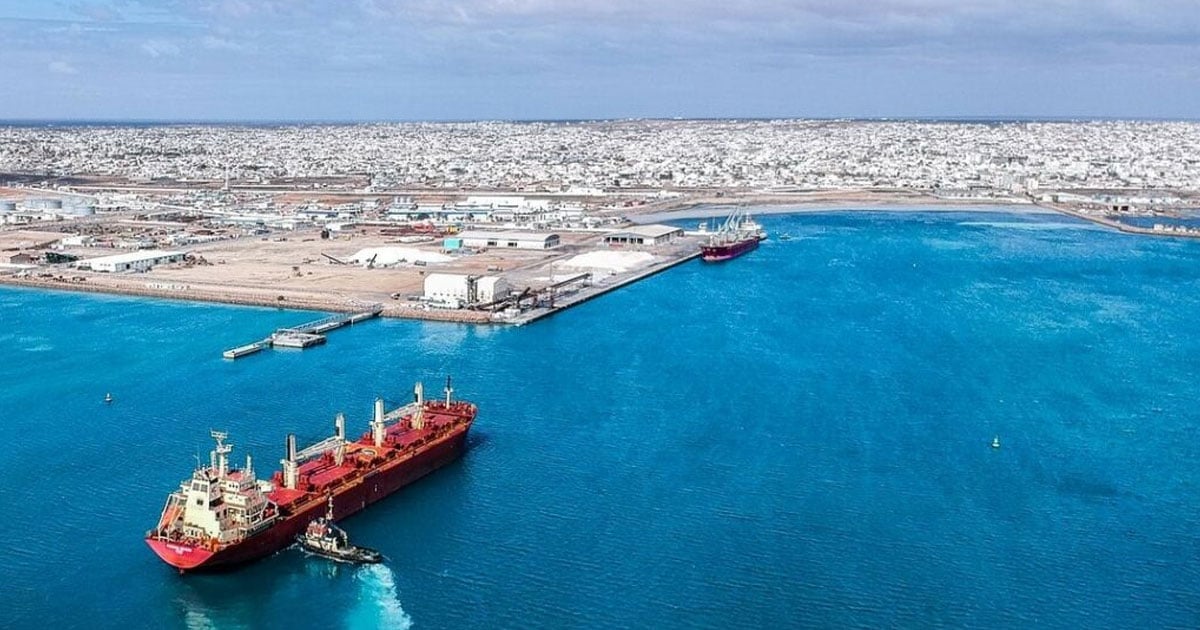 ميناء جرجيس التونسي يستقبل أول سفينة حاويات دولية ويُعزز مكانته كبوابة تجارية لأفريقيا