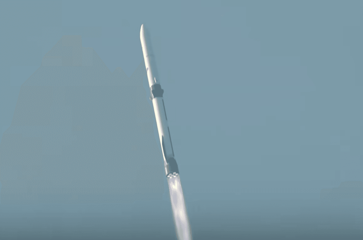 بلو أوريجين تحقق إنجازًا تاريخيًا بإعادة استخدام صاروخ نيو غلين للمرة الأولى في سباق الفضاء