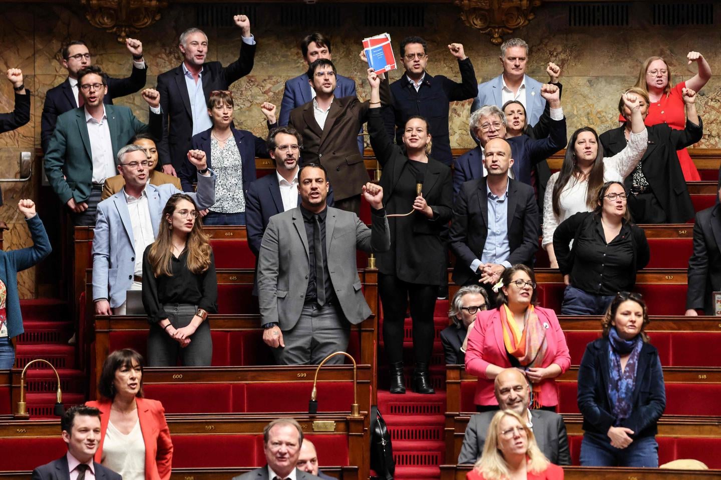 مشروع قانون العمل في عيد العمال يثير جدلاً واسعاً في الجمعية الوطنية الفرنسية