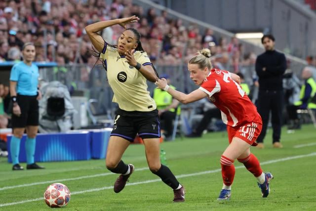 برشلونة يتعادل مع بايرن ميونخ 1-1 في ذهاب نصف نهائي دوري أبطال أوروبا للسيدات رغم التفوق العددي