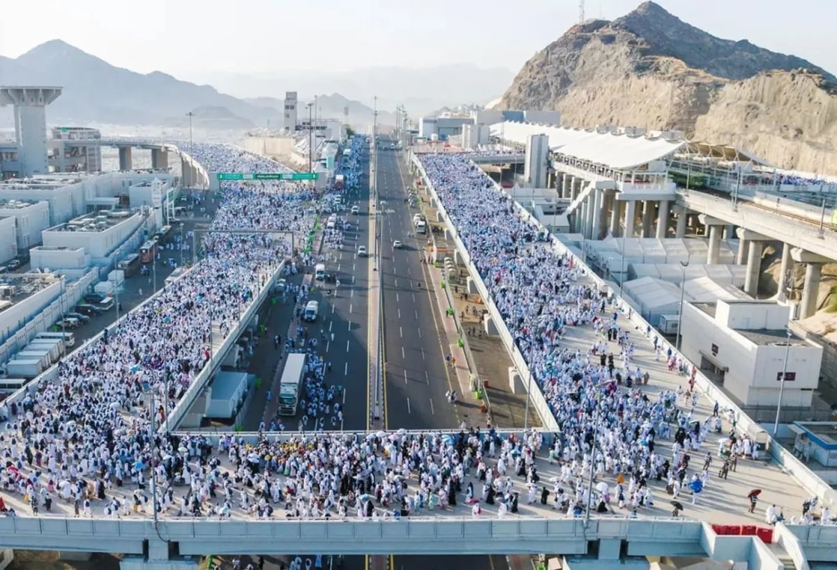 وزارة الحج والعمرة السعودية تنهي استعدادات نقل الحجاج إلى منى مع بدء مناسك الحج