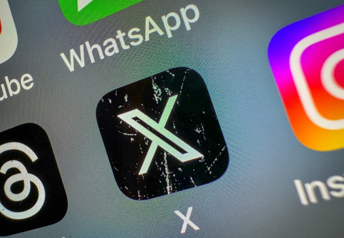 X يطلق علامة تبويب