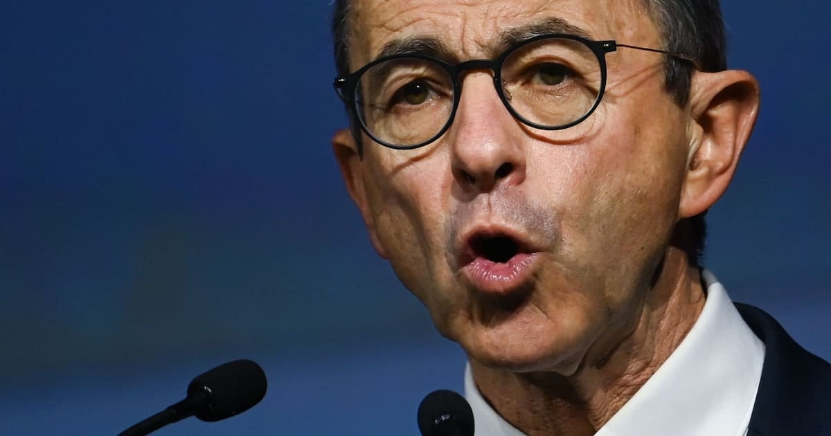 القلق يتصاعد في اليسار الفرنسي بعد إعادة تعيين ليكورنو وتحذيرات من تحالفات اليمين المتطرف