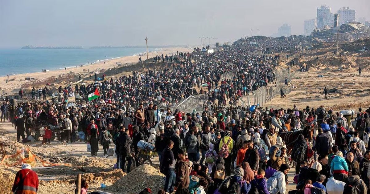 غزة تنتفض من الركام: عودة الفلسطينيين إلى ديارهم المدمرة رمز للصمود والكرامة