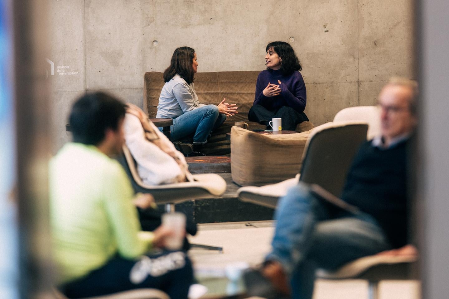 مبادرات مبتكرة لتعزيز الروابط الاجتماعية ومكافحة الوحدة في المدن الكبرى