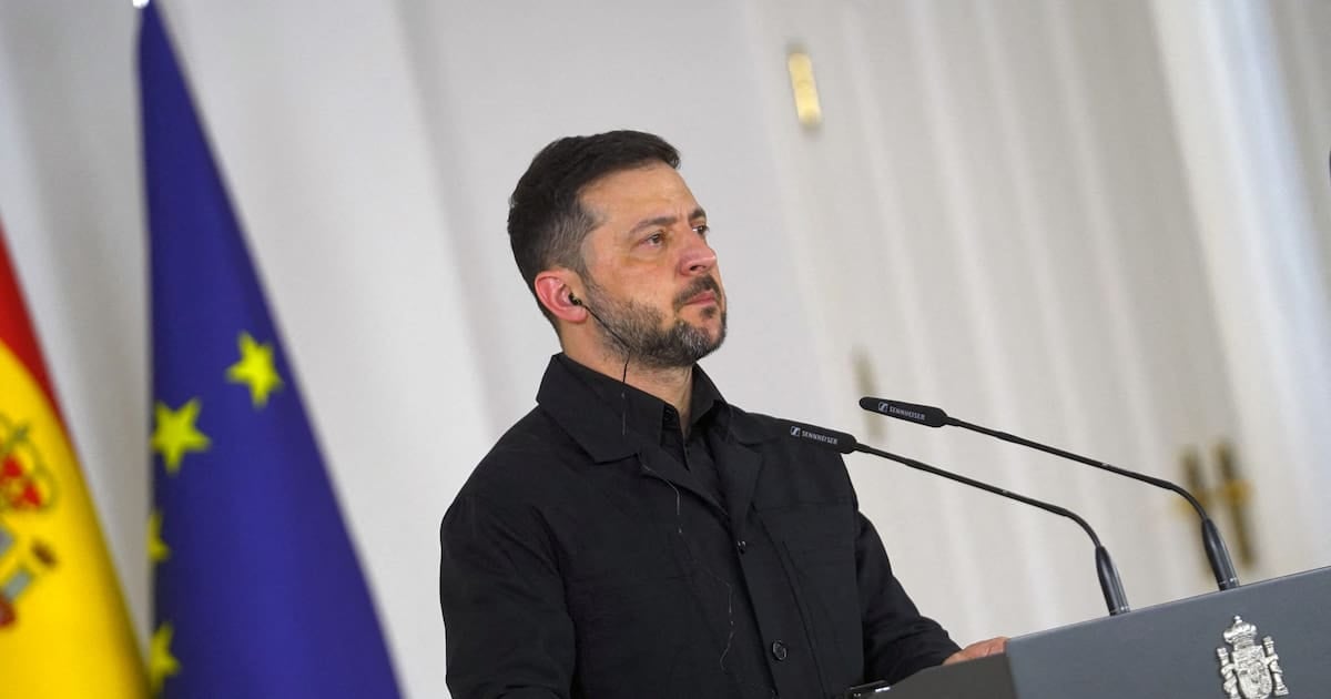 تحركات دبلوماسية مكثفة حول خطة السلام الأوكرانية بين ترامب وزيلينسكي وبوتين