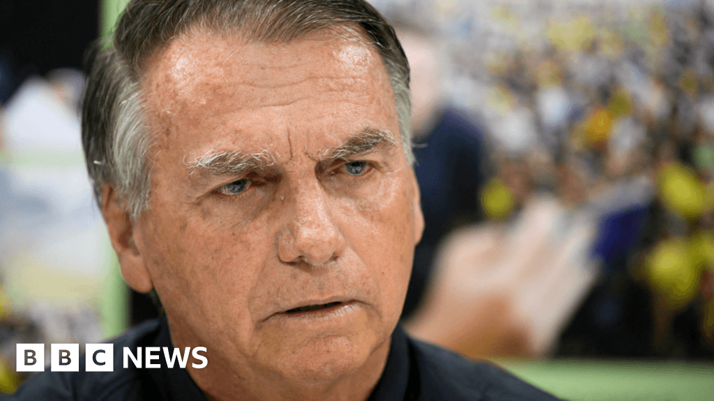 المحكمة العليا البرازيلية تأمر بسجن الرئيس السابق بولسونارو 27 عامًا بتهمة التخطيط لانقلاب