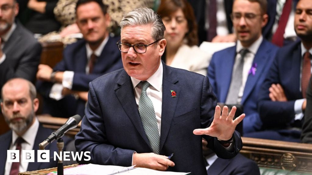 كيير ستارمر ينفي تفويض هجمات على وزراء حكومته ويصفها بـ