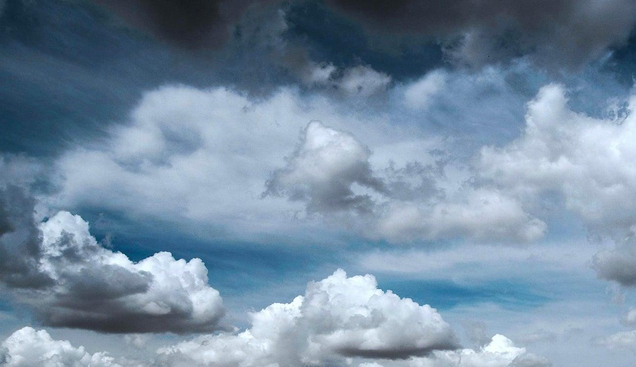 توقعات الأرصاد الجوية ليوم الخميس: أمطار رعدية ورياح قوية على عدة مناطق