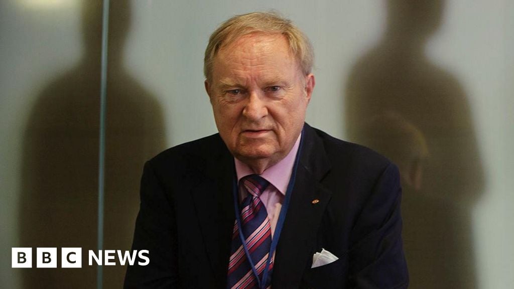 وفاة لودفيغ مينيلي، مؤسس منظمة ديغنيتاس السويسرية للحق في الموت، بالانتحار بمساعدة