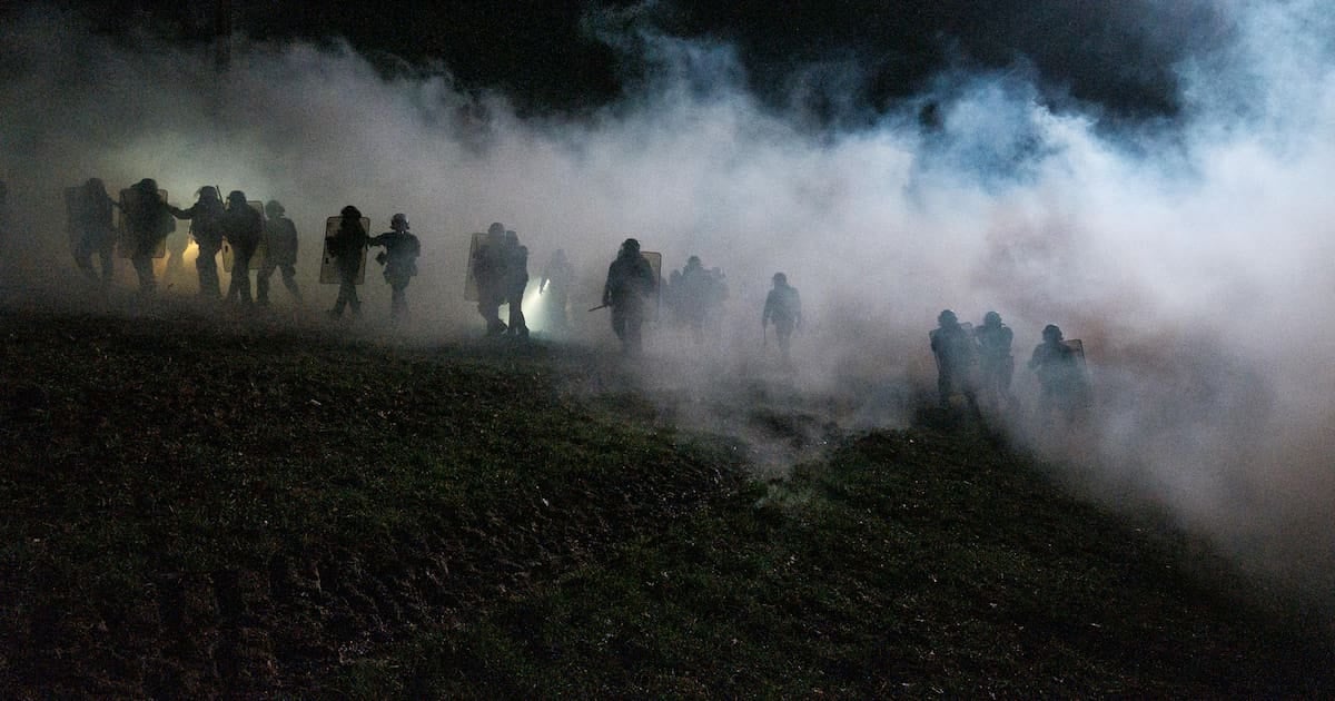 بدء إعدام قطيع أبقار في أرييج بعد اكتشاف حالة التهاب جلدي بقري وسط احتجاجات المزارعين