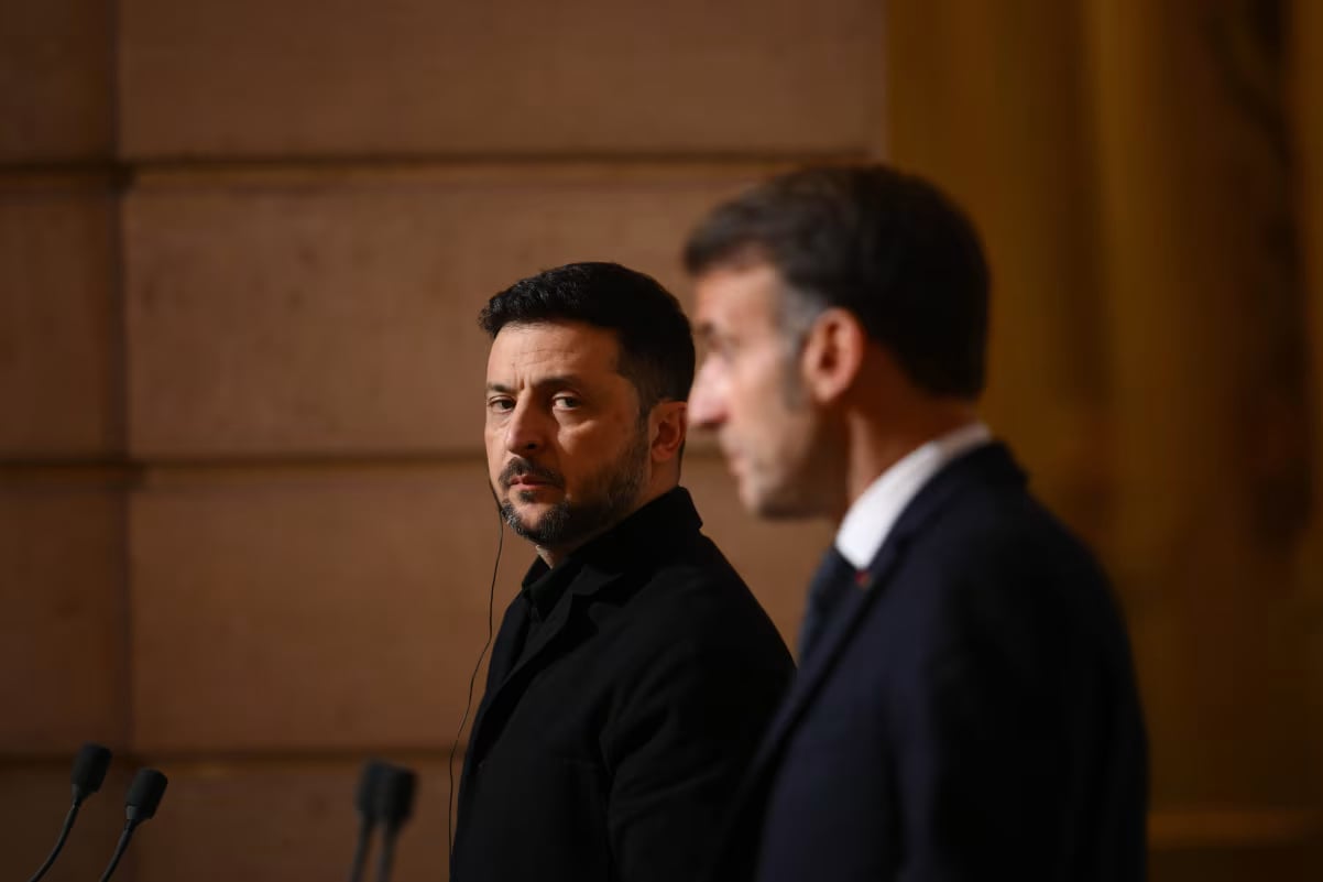 زيلينسكي يلتقي قادة أوروبيين وسط انتقادات ترامب وإشادة الكرملين بموقف أمريكا الجديد