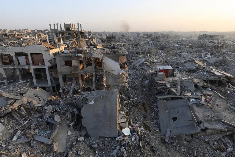 دول عربية وإسلامية ترفض تهجير سكان غزة وتدعو لوقف دائم لإطلاق النار