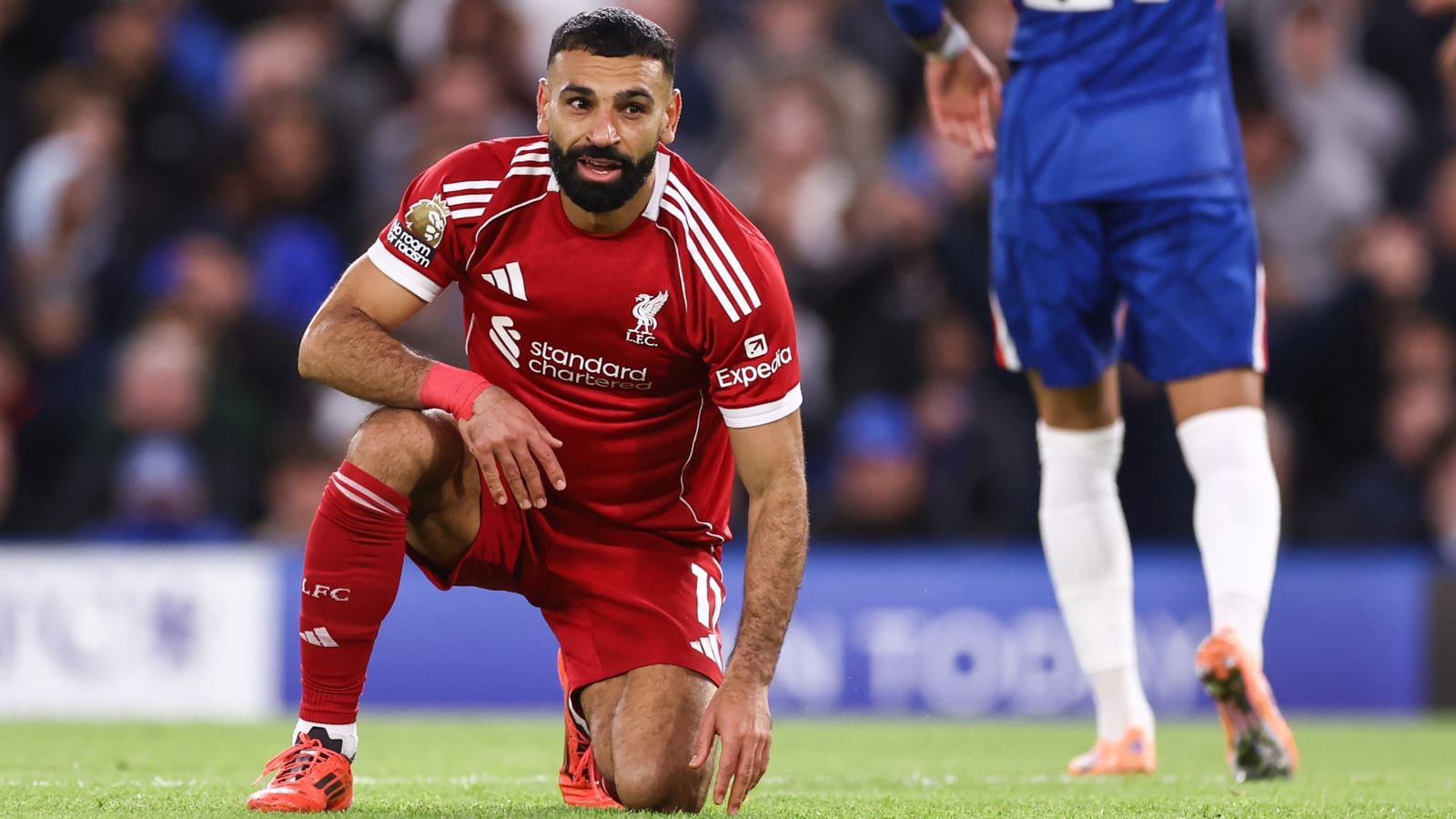 مستقبل محمد صلاح مع ليفربول: هل هو عبء دفاعي؟ ولماذا استبعده آرني سلوت؟