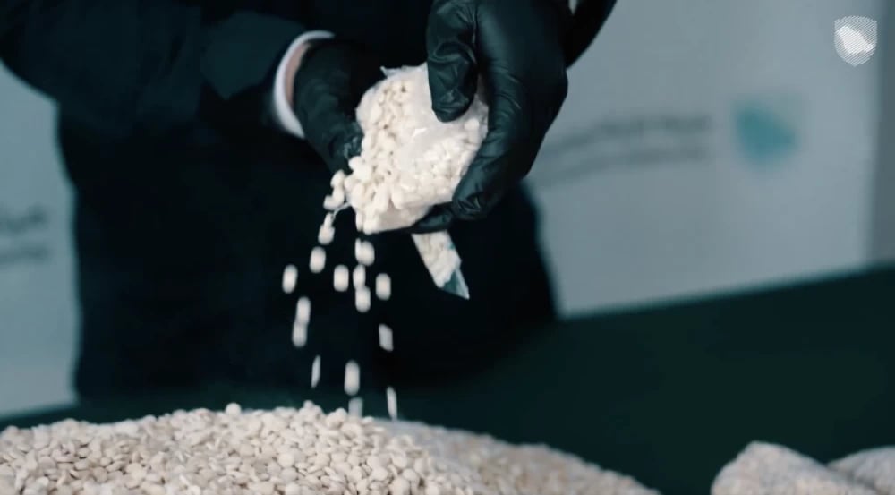 هيئة الزكاة والضريبة والجمارك تحبط تهريب أكثر من 269 ألف حبة كبتاغون في منفذ الحديثة