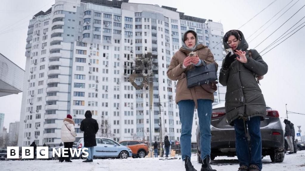 ترامب يعلن عن اتفاق مع بوتين لوقف الهجمات على كييف بسبب البرد القارس