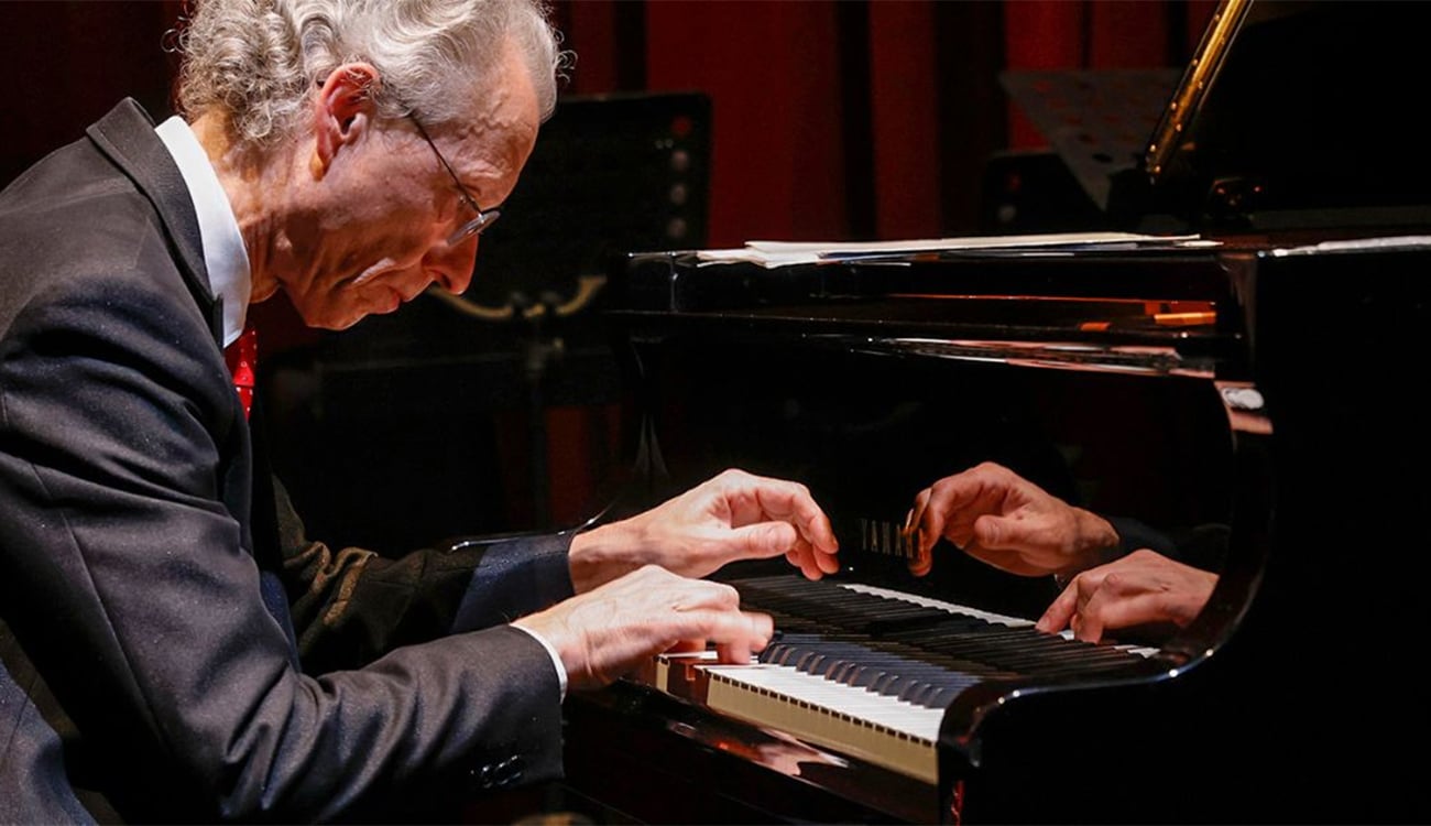 روبرت ليرباومر في أوبرا تونس: عازف البيانو النمساوي يحيي أمسية فيينا الكلاسيكية