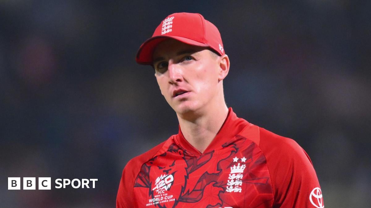 قائد إنجلترا هاري بروك يعرب عن أسفه لاستبعاد لاعبي باكستان من بطولة ذا هاندريد