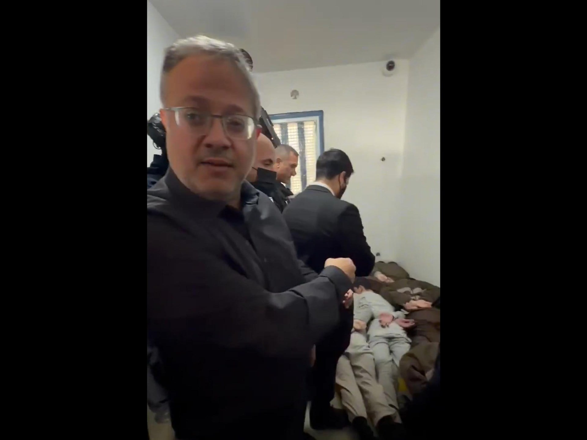 مشروع قانون الإعدام الإسرائيلي: تصعيد جديد في قمع الأسرى الفلسطينيين وصمت دولي