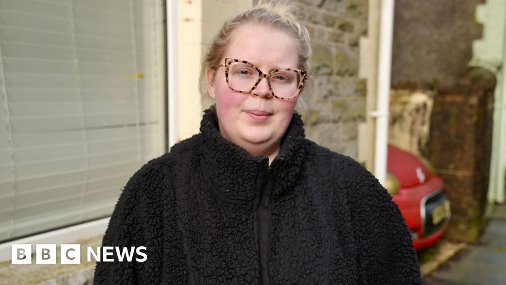 شارع يخشى سكانه الفيضانات قد يُهدم بالكامل: خطط المجلس وقلق السكان المتزايد