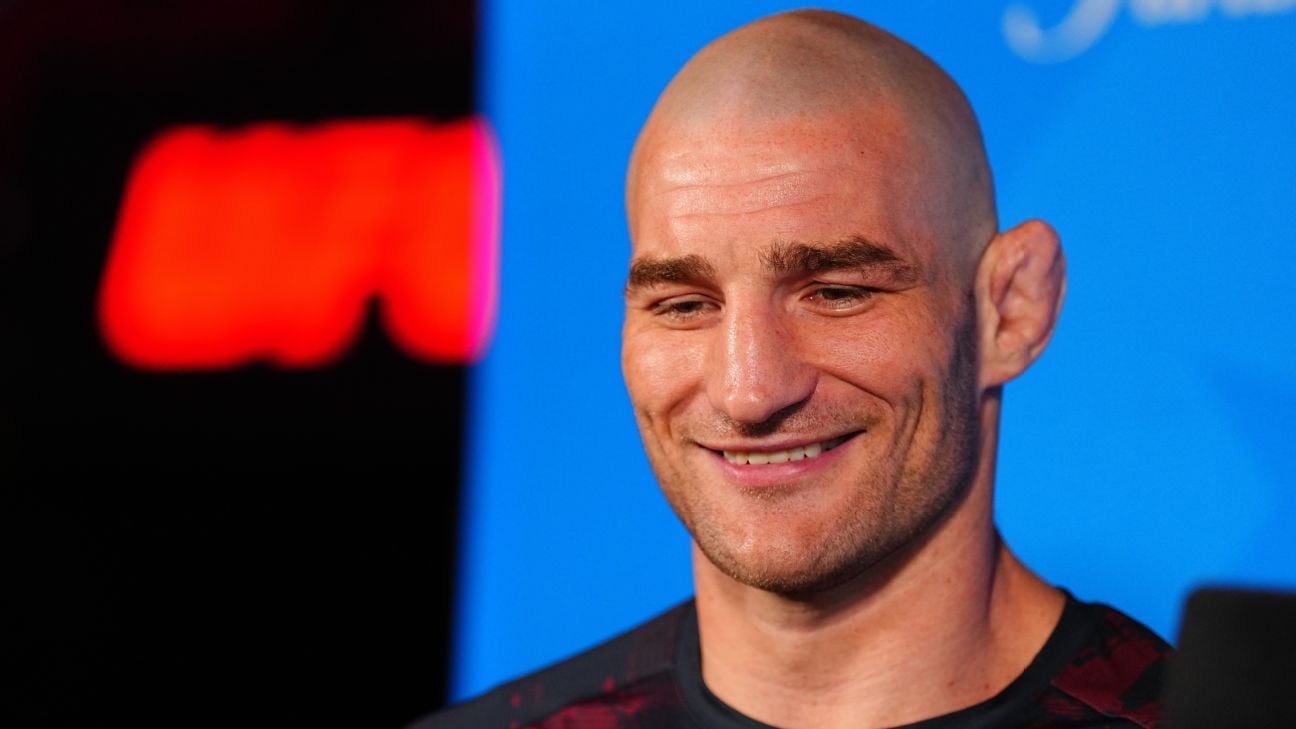 شون ستريكلاند ينتقد هيكل رواتب مقاتلي UFC ويصفه بالاستغلالي