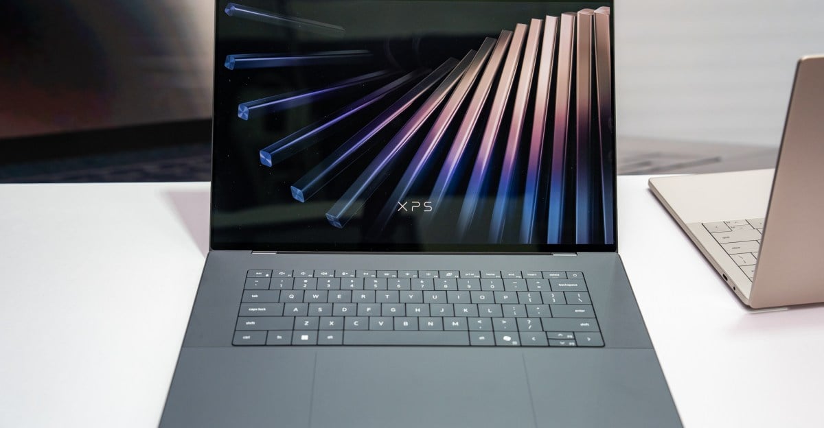 Dell XPS 16 الجديد: كفاءة بطارية قياسية بفضل شاشة LG ومُعالج Intel Panther Lake