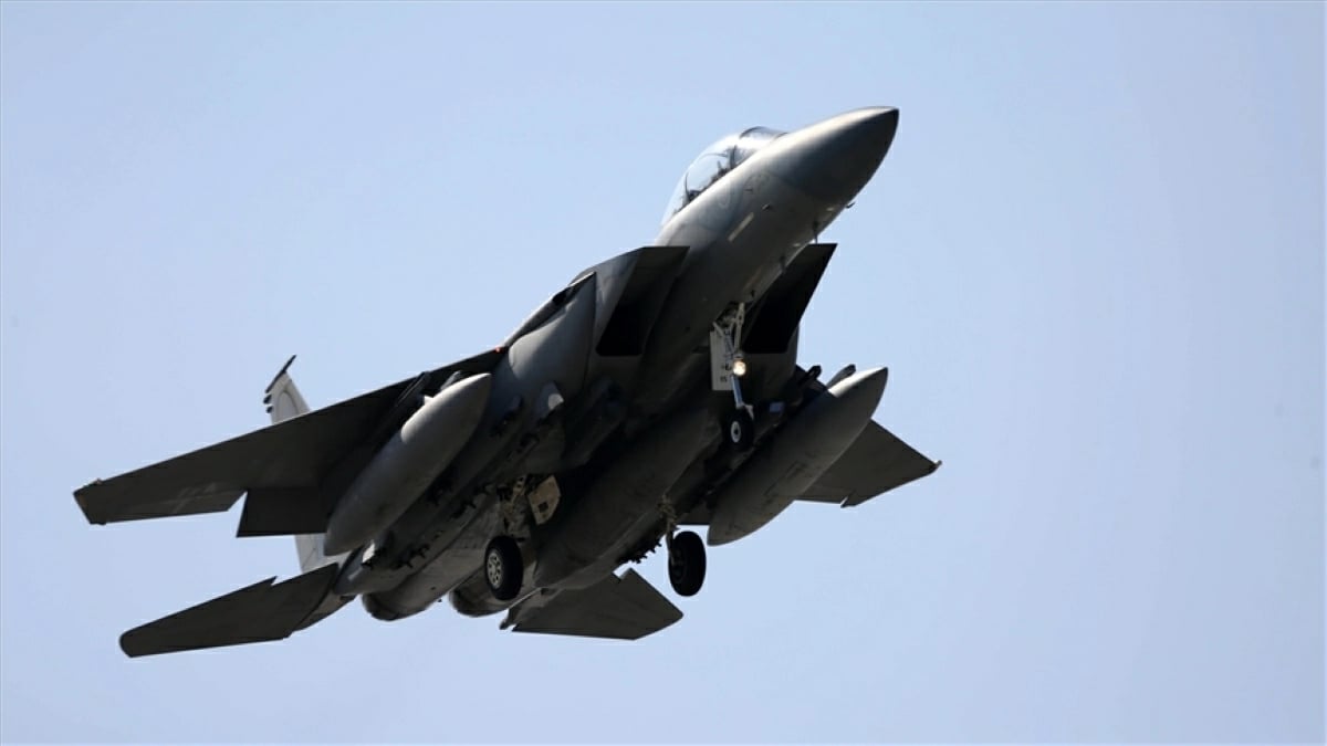 إيران تزعم إسقاط مقاتلة F-15 قرب هرمز وسط تصاعد التوترات الإقليمية