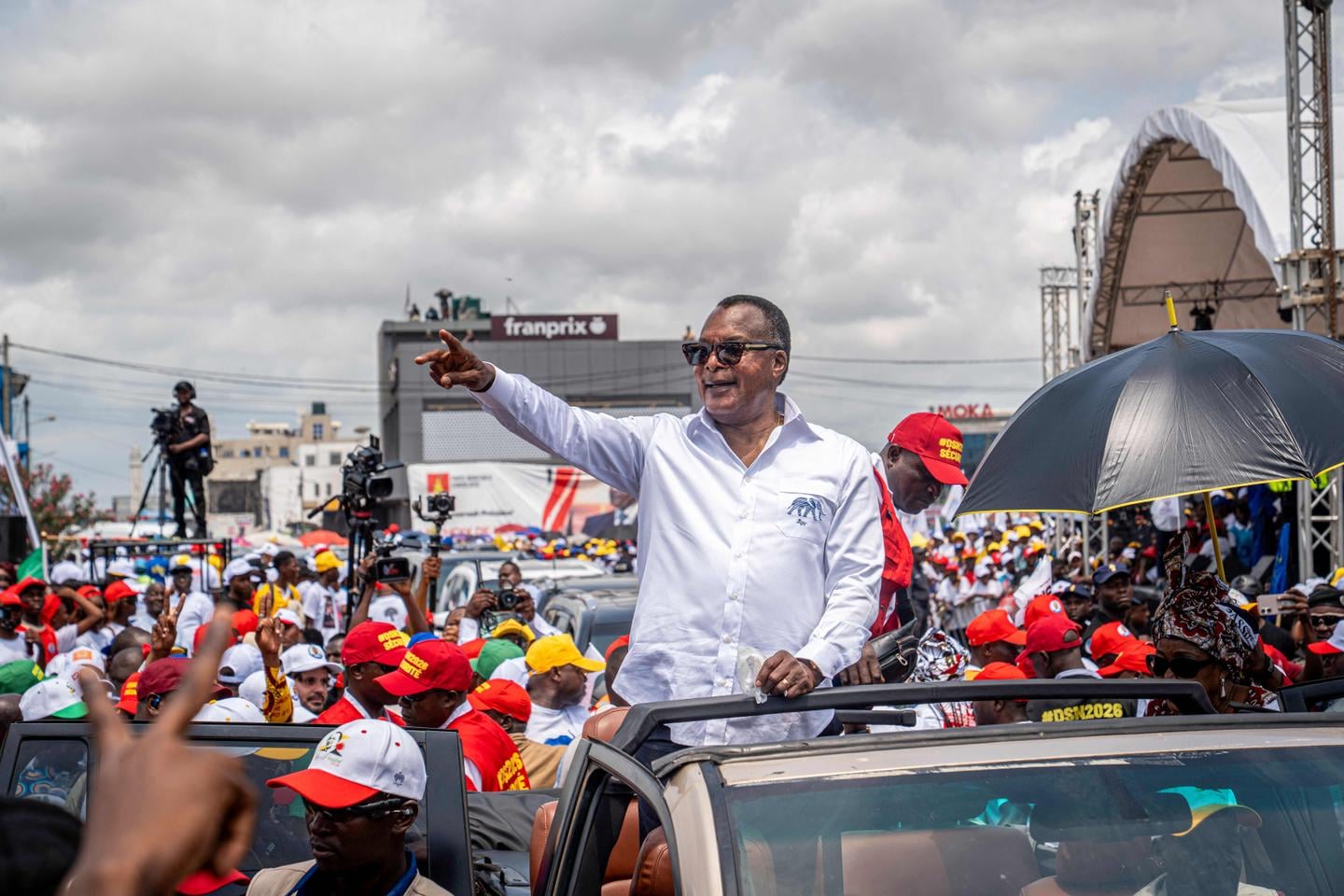 دينيس ساسو نغيسو: بطريرك الكونغو برازافيل الذي لا يتزعزع يسعى لولاية خامسة