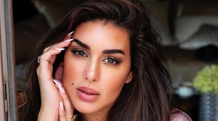 ياسمين صبري تستأنف تصوير فيلم