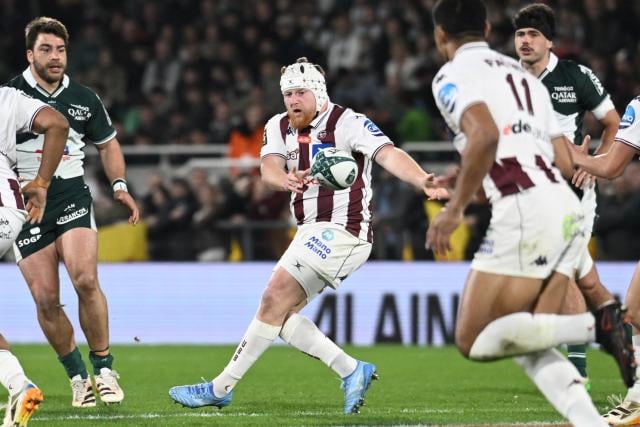 تحكيم الفيديو يلغي محاولة جميلة ويُعمّق جراح UBB أمام بو في مباراة مثيرة