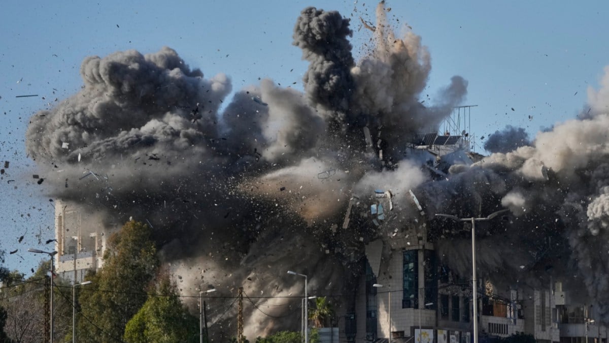 تداعيات حرب أمريكا وإسرائيل على إيران: ملايين العرب يواجهون الفقر وتدهور الاقتصاد الإقليمي