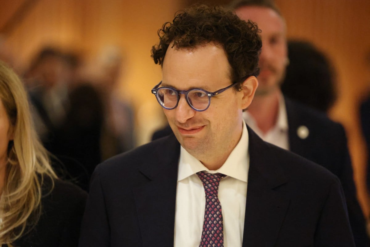 صراع أنثروبيك مع إدارة ترامب: جدل الذكاء الاصطناعي بين الأمن القومي والسلامة