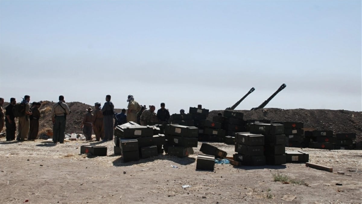 اشتباكات عنيفة بين القوات الإيرانية والأمريكية ومزاعم بإسقاط طائرة C-130 أمريكية