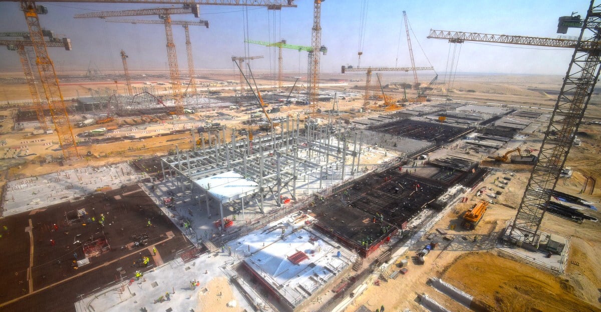 الحرس الثوري الإيراني يهدد بتدمير مركز بيانات أوبن إيه آي في أبوظبي رداً على تهديدات أمريكية